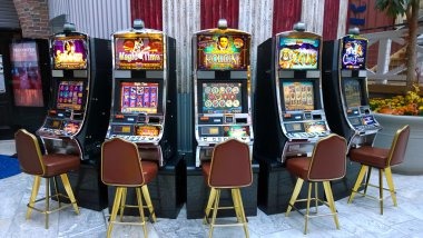 siap33 live blackjack player interface showing cards and action buttons